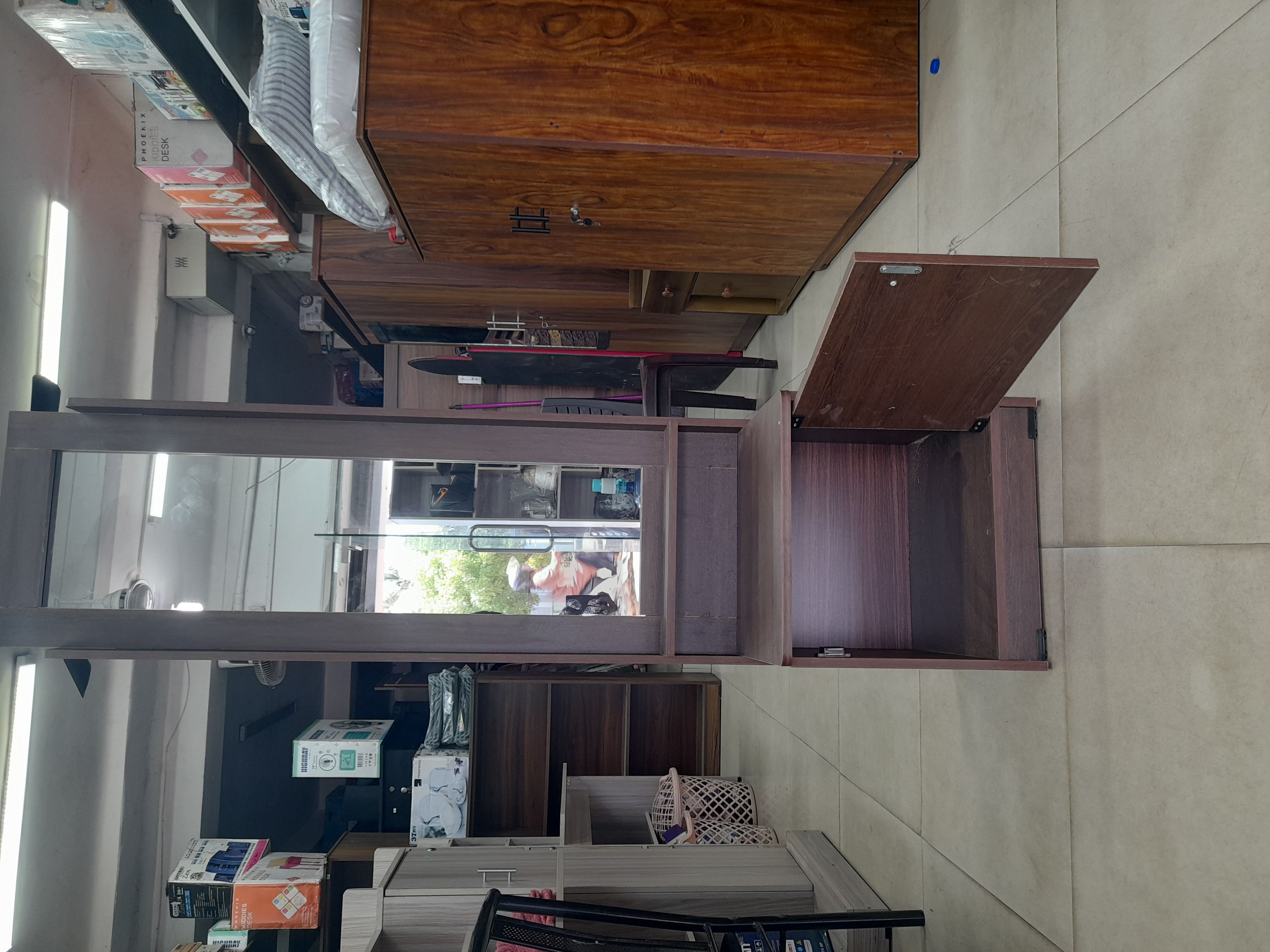 Dressing table