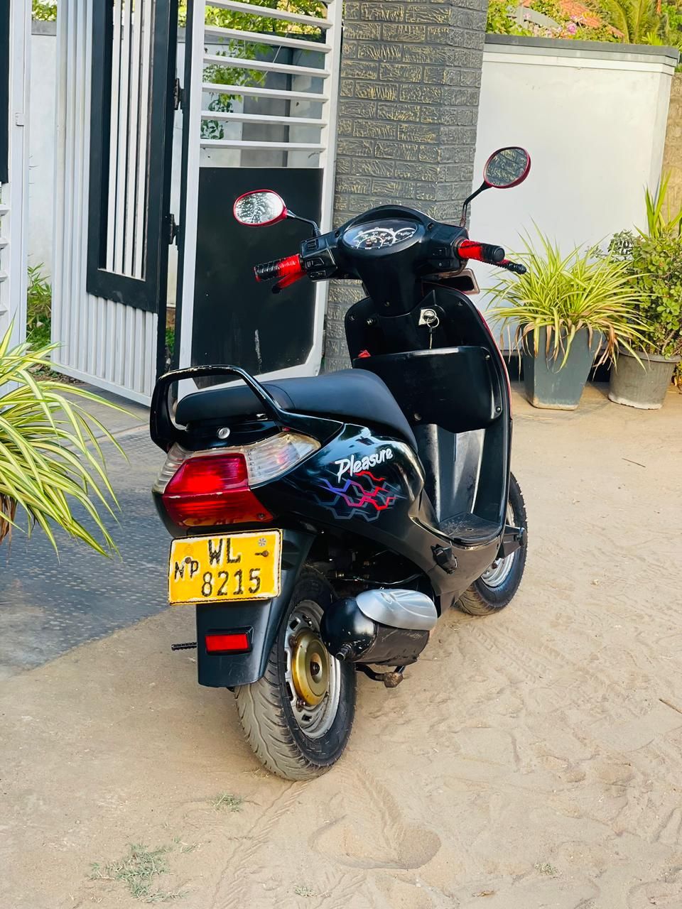 Hero Honda pleasure