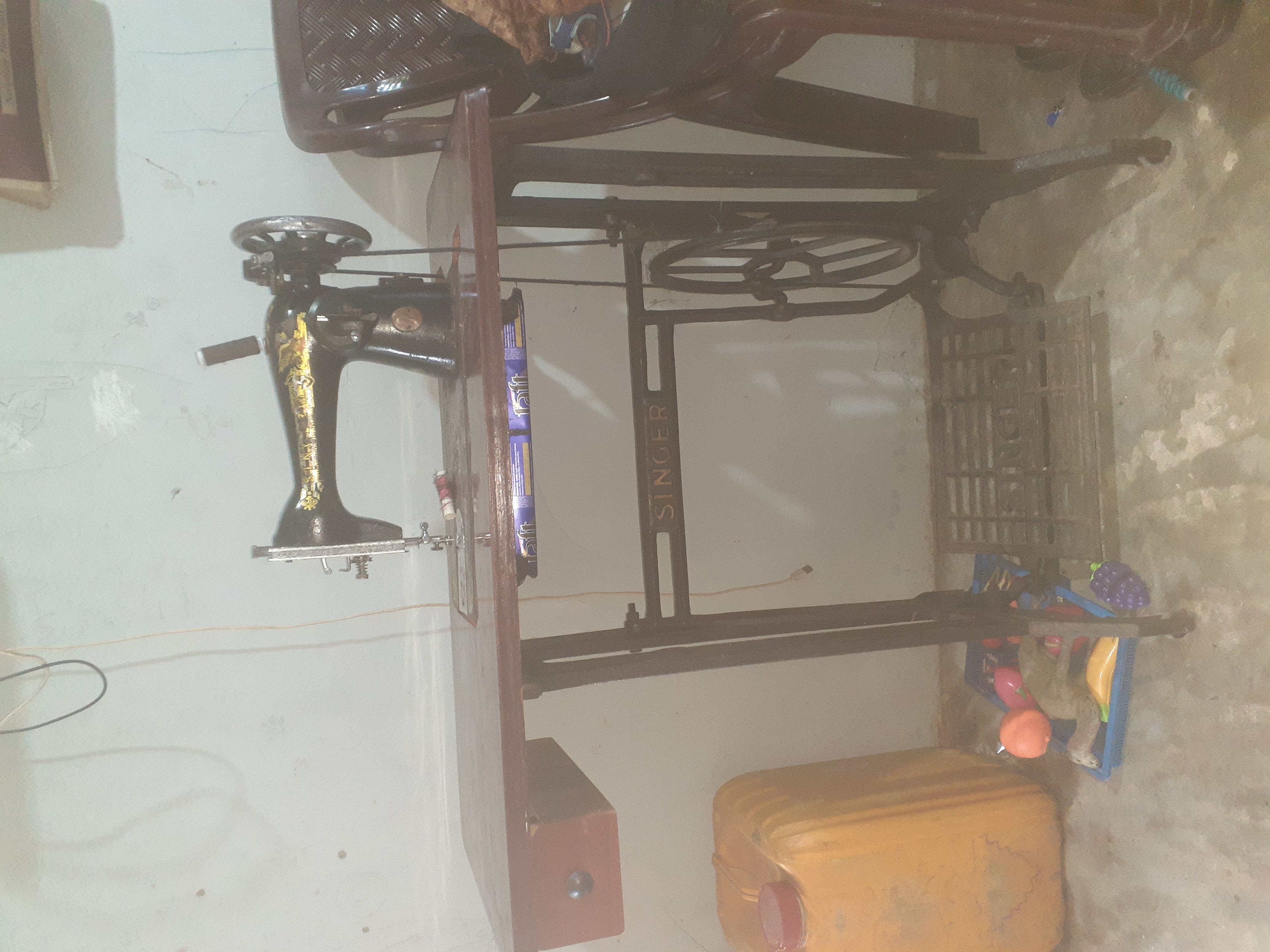 Singer sewing machine