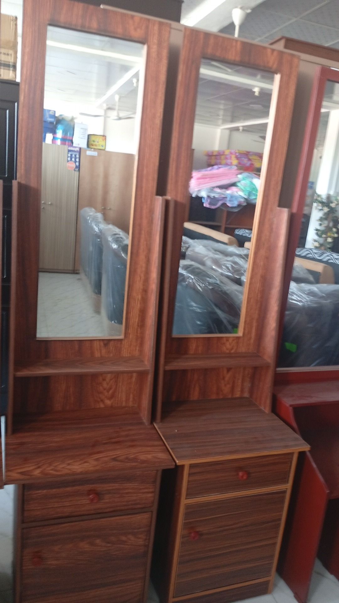 Dressing table