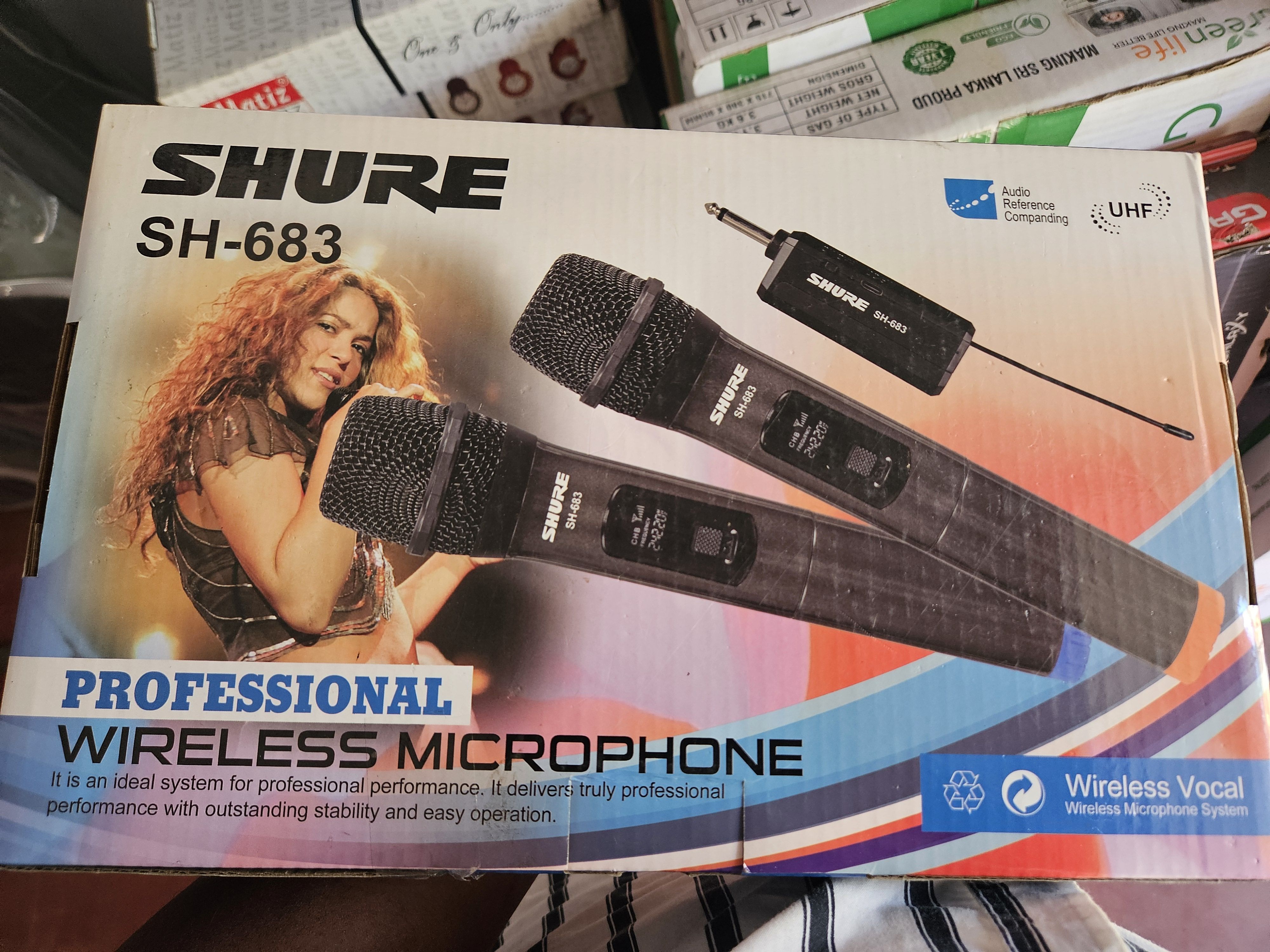 SHURE(SH-682) Wireless Mic