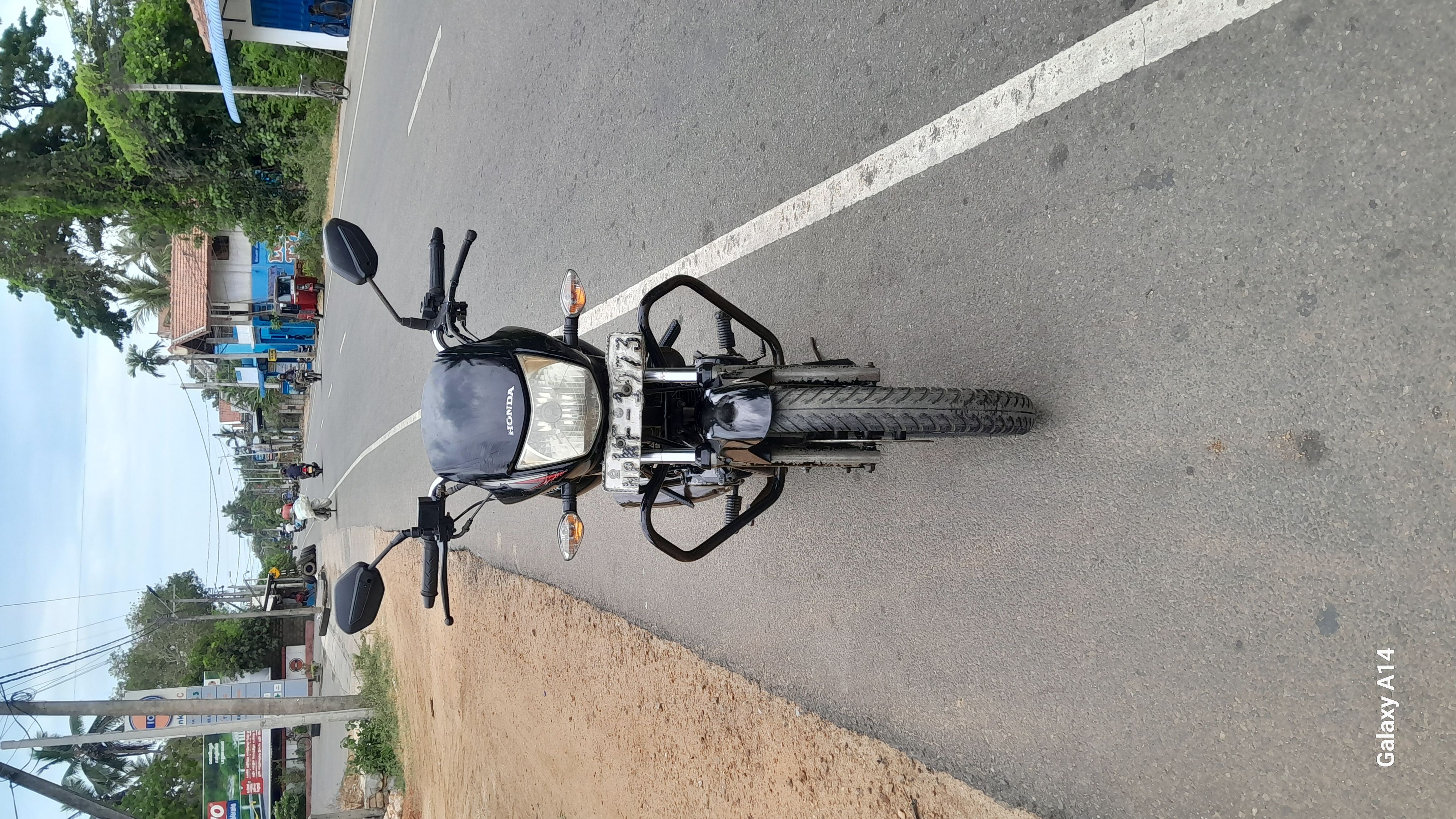 Honda Shine